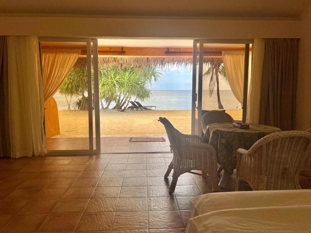 Coco Grove Beach Resort, Siquijor Island Zewnętrze zdjęcie Beach villa interior