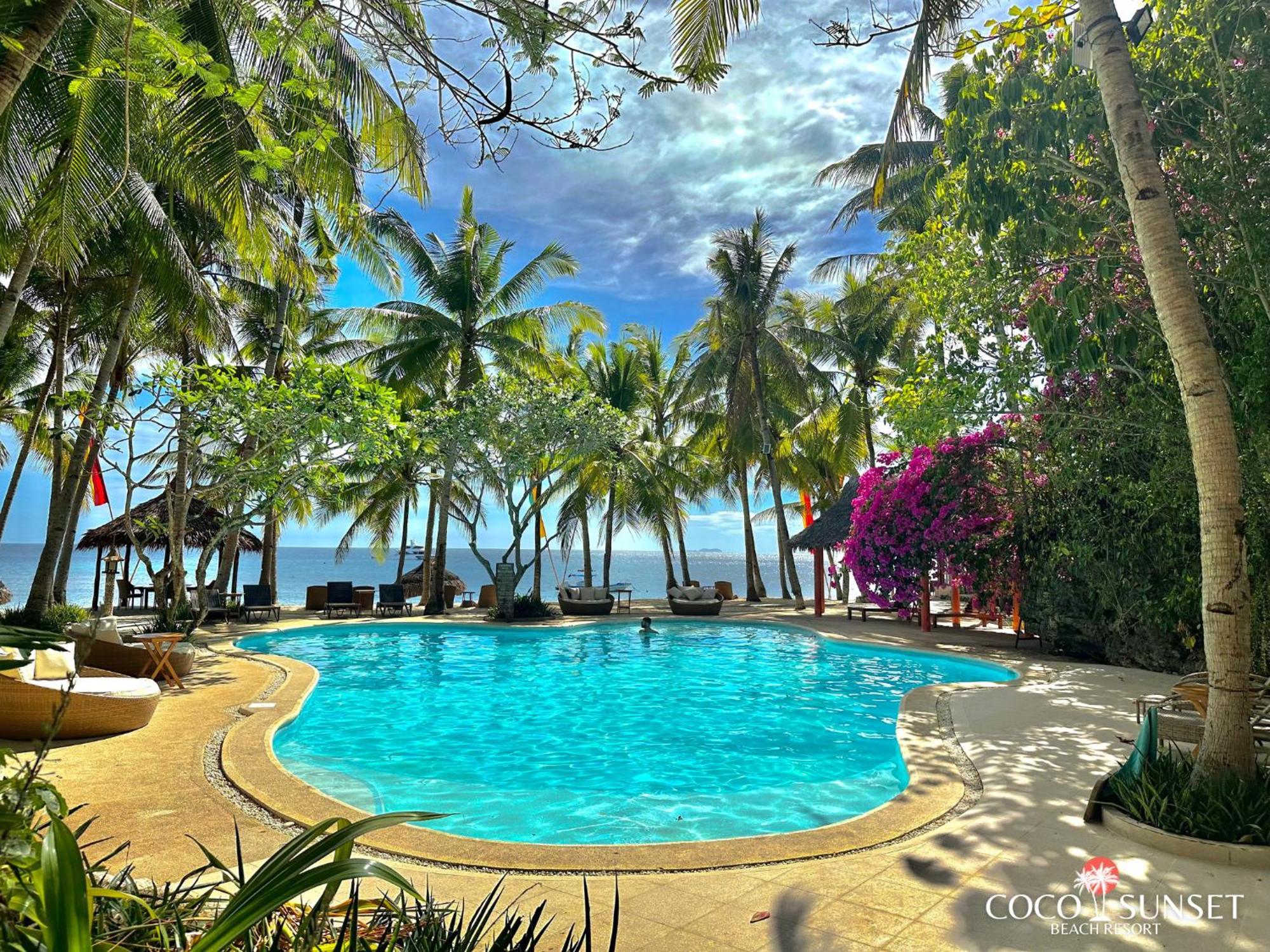 Coco Grove Beach Resort, Siquijor Island Zewnętrze zdjęcie The pool at the resort